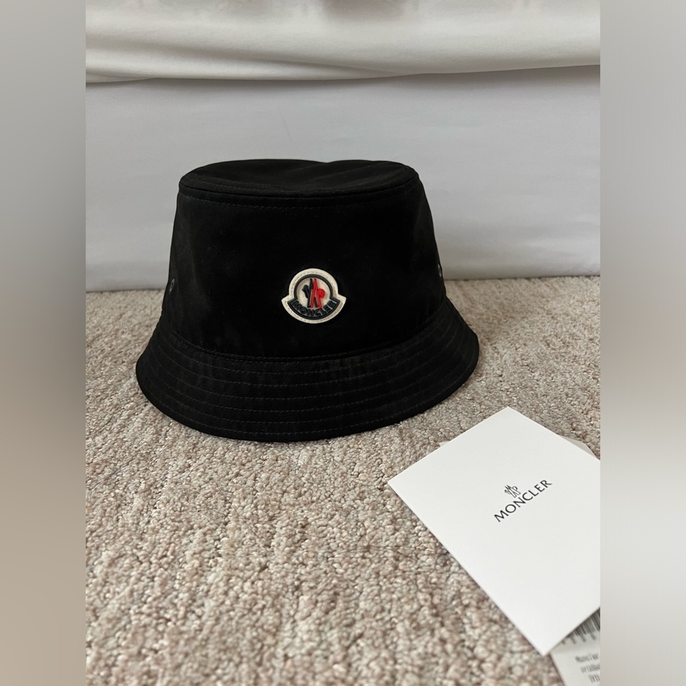 Brand new Moncler Bucket hat size S
